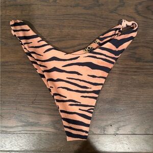 Skatie Tiger Print Bikini Bottom M